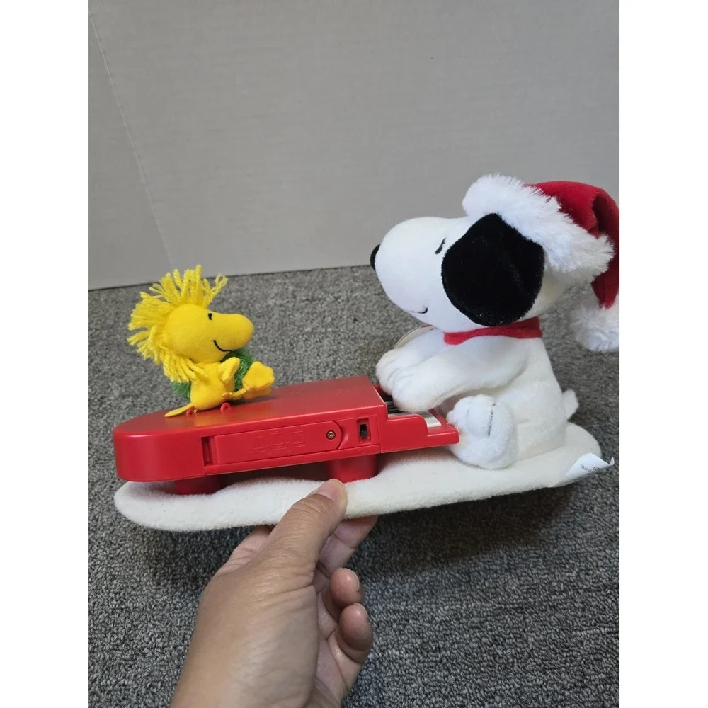 Hallmark Peanuts Swingin' With Snoopy Woodstock 3 Tunes Animated Plush READ